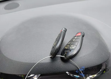 2016 Chrysler Town & Country Touring from USA, damaged, VIN 2C4RC1BGXGR300272